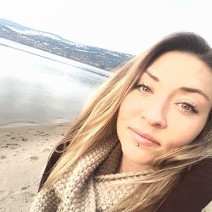 Meet your Posher, Tiffany